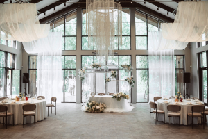  Галант Холл