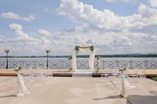  Александровский двор